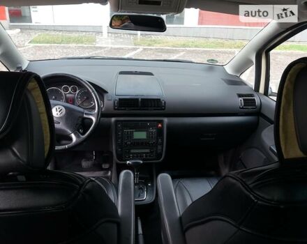 Бежевый Фольксваген Шаран, объемом двигателя 1.9 л и пробегом 343 тыс. км за 3500 $, фото 10 на Automoto.ua