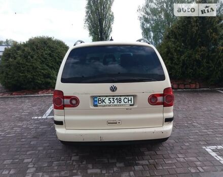 Бежевый Фольксваген Шаран, объемом двигателя 1.9 л и пробегом 343 тыс. км за 3500 $, фото 13 на Automoto.ua
