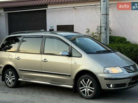 Фольксваген Шаран 2007 в Одессе на Automoto.ua Бежевый Фольксваген Шаран, объемом двигателя 1.8 л и пробегом 280 тыс. км за 6950 $, фото 1 на Automoto.ua