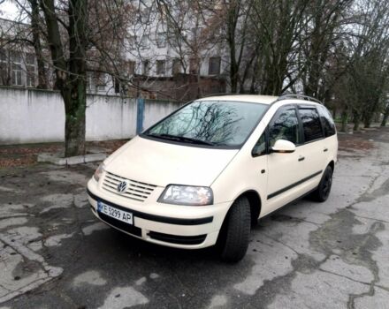 Бежевый Фольксваген Шаран, объемом двигателя 1.9 л и пробегом 309 тыс. км за 4979 $, фото 1 на Automoto.ua