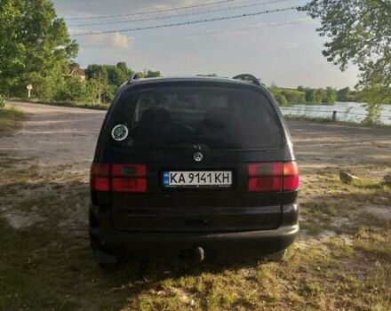 Черный Фольксваген Шаран, объемом двигателя 2.8 л и пробегом 390 тыс. км за 2500 $, фото 8 на Automoto.ua