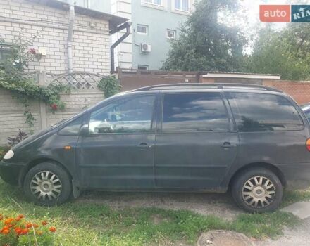 Черный Фольксваген Шаран, объемом двигателя 1.98 л и пробегом 350 тыс. км за 2800 $, фото 5 на Automoto.ua