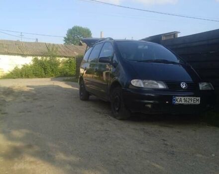 Черный Фольксваген Шаран, объемом двигателя 1.8 л и пробегом 240 тыс. км за 4000 $, фото 7 на Automoto.ua