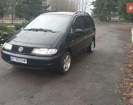 Черный Фольксваген Шаран, объемом двигателя 1.9 л и пробегом 391 тыс. км за 2950 $, фото 3 на Automoto.ua