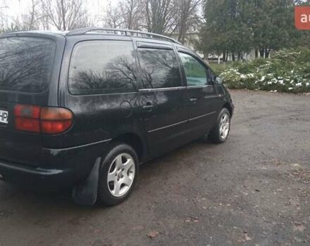 Черный Фольксваген Шаран, объемом двигателя 1.9 л и пробегом 391 тыс. км за 2950 $, фото 4 на Automoto.ua