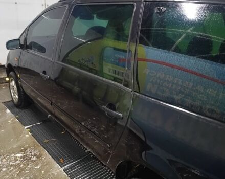 Черный Фольксваген Шаран, объемом двигателя 2 л и пробегом 250 тыс. км за 1950 $, фото 3 на Automoto.ua