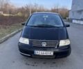 Черный Фольксваген Шаран, объемом двигателя 1.9 л и пробегом 397 тыс. км за 3200 $, фото 1 на Automoto.ua