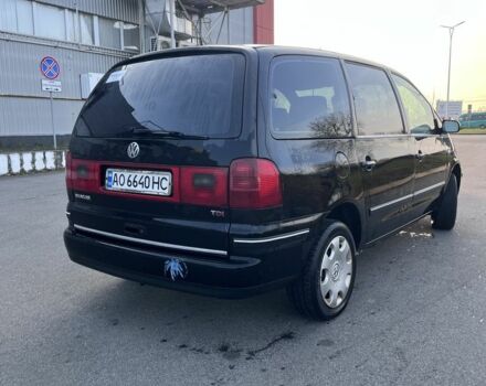 Черный Фольксваген Шаран, объемом двигателя 1.9 л и пробегом 397 тыс. км за 3200 $, фото 3 на Automoto.ua
