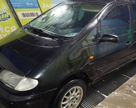 Черный Фольксваген Шаран, объемом двигателя 2 л и пробегом 250 тыс. км за 1950 $, фото 4 на Automoto.ua