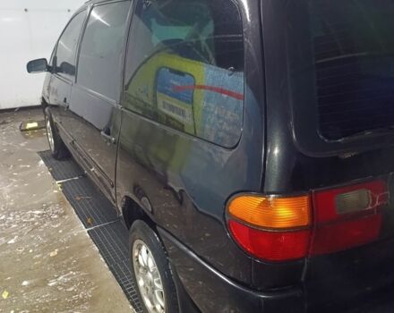 Черный Фольксваген Шаран, объемом двигателя 2 л и пробегом 250 тыс. км за 1950 $, фото 2 на Automoto.ua