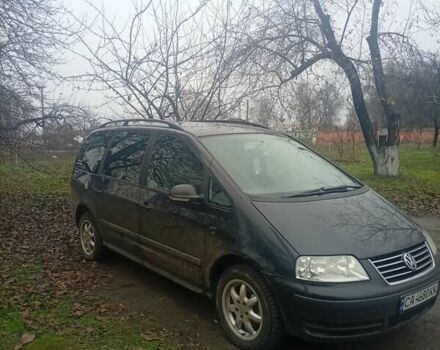 Черный Фольксваген Шаран, объемом двигателя 1.9 л и пробегом 350 тыс. км за 5000 $, фото 5 на Automoto.ua