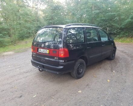 Черный Фольксваген Шаран, объемом двигателя 1.9 л и пробегом 235 тыс. км за 4063 $, фото 4 на Automoto.ua