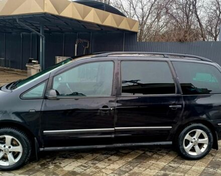 Черный Фольксваген Шаран, объемом двигателя 1.9 л и пробегом 260 тыс. км за 6500 $, фото 2 на Automoto.ua