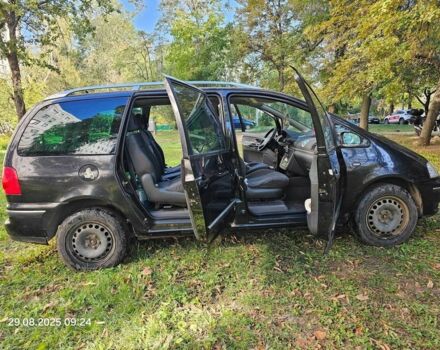 Чорний Фольксваген Шаран, об'ємом двигуна 1.9 л та пробігом 317 тис. км за 2000 $, фото 2 на Automoto.ua