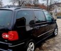 Черный Фольксваген Шаран, объемом двигателя 1 л и пробегом 260 тыс. км за 6500 $, фото 1 на Automoto.ua