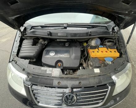 Черный Фольксваген Шаран, объемом двигателя 1.9 л и пробегом 223 тыс. км за 5500 $, фото 7 на Automoto.ua