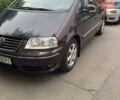 Черный Фольксваген Шаран, объемом двигателя 1.9 л и пробегом 419 тыс. км за 4800 $, фото 1 на Automoto.ua
