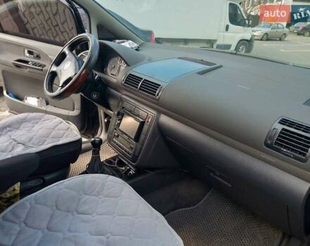 Черный Фольксваген Шаран, объемом двигателя 1.78 л и пробегом 111 тыс. км за 4850 $, фото 9 на Automoto.ua