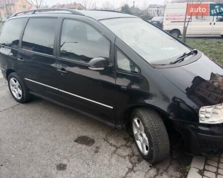 Черный Фольксваген Шаран, объемом двигателя 1.9 л и пробегом 370 тыс. км за 5000 $, фото 2 на Automoto.ua