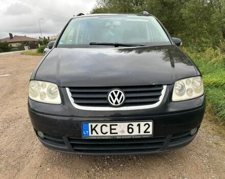 Черный Фольксваген Шаран, объемом двигателя 2 л и пробегом 300 тыс. км за 2810 $, фото 4 на Automoto.ua