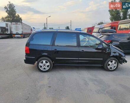 Черный Фольксваген Шаран, объемом двигателя 1.97 л и пробегом 291 тыс. км за 3000 $, фото 6 на Automoto.ua