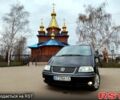 Черный Фольксваген Шаран, объемом двигателя 1.9 л и пробегом 275 тыс. км за 8600 $, фото 1 на Automoto.ua