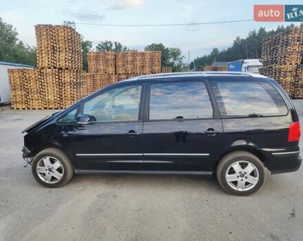 Черный Фольксваген Шаран, объемом двигателя 1.97 л и пробегом 291 тыс. км за 3000 $, фото 1 на Automoto.ua