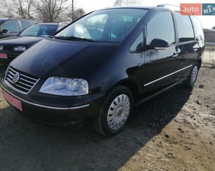 Черный Фольксваген Шаран, объемом двигателя 2 л и пробегом 241 тыс. км за 7950 $, фото 2 на Automoto.ua