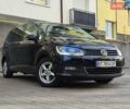 Чорний Фольксваген Шаран, об'ємом двигуна 2 л та пробігом 340 тис. км за 10500 $, фото 4 на Automoto.ua