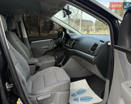 Черный Фольксваген Шаран, объемом двигателя 2 л и пробегом 245 тыс. км за 9900 $, фото 31 на Automoto.ua