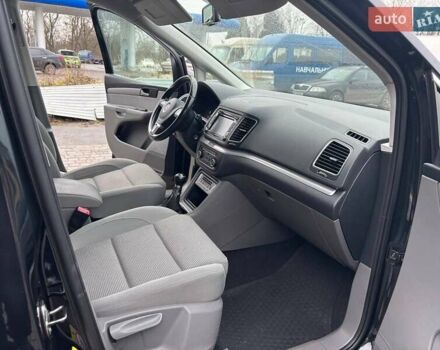 Чорний Фольксваген Шаран, об'ємом двигуна 1.97 л та пробігом 233 тис. км за 10800 $, фото 15 на Automoto.ua