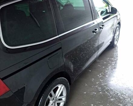 Чорний Фольксваген Шаран, об'ємом двигуна 2 л та пробігом 290 тис. км за 10500 $, фото 10 на Automoto.ua