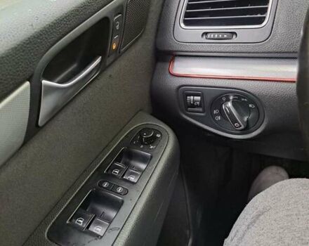 Чорний Фольксваген Шаран, об'ємом двигуна 2 л та пробігом 290 тис. км за 10500 $, фото 5 на Automoto.ua