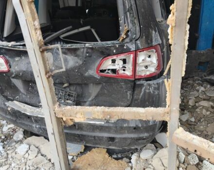 Черный Фольксваген Шаран, объемом двигателя 2 л и пробегом 341 тыс. км за 3500 $, фото 2 на Automoto.ua