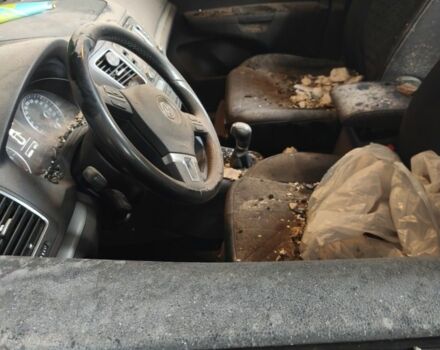 Черный Фольксваген Шаран, объемом двигателя 2 л и пробегом 341 тыс. км за 3500 $, фото 7 на Automoto.ua