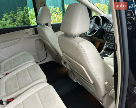 Чорний Фольксваген Шаран, об'ємом двигуна 2 л та пробігом 111 тис. км за 16700 $, фото 62 на Automoto.ua