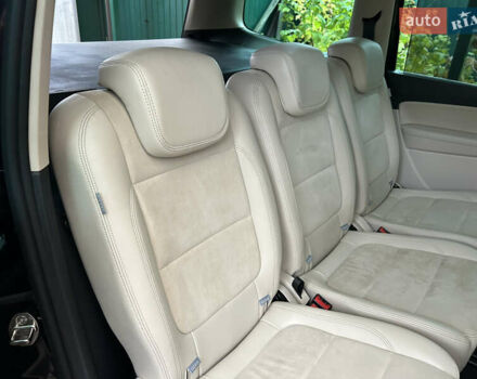 Чорний Фольксваген Шаран, об'ємом двигуна 2 л та пробігом 111 тис. км за 16700 $, фото 59 на Automoto.ua