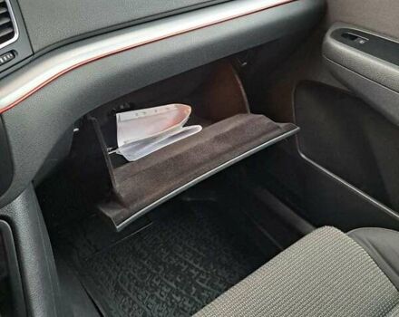 Чорний Фольксваген Шаран, об'ємом двигуна 2 л та пробігом 290 тис. км за 10500 $, фото 7 на Automoto.ua