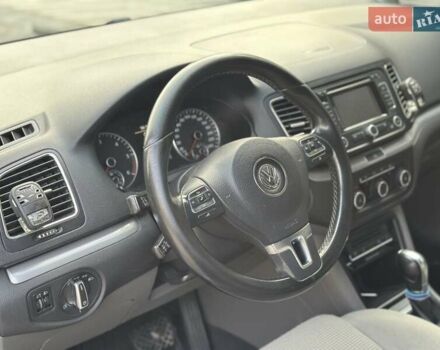 Черный Фольксваген Шаран, объемом двигателя 2 л и пробегом 319 тыс. км за 11500 $, фото 16 на Automoto.ua