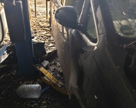 Черный Фольксваген Шаран, объемом двигателя 2 л и пробегом 341 тыс. км за 3500 $, фото 5 на Automoto.ua