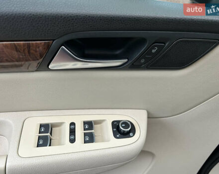 Чорний Фольксваген Шаран, об'ємом двигуна 2 л та пробігом 111 тис. км за 16700 $, фото 40 на Automoto.ua