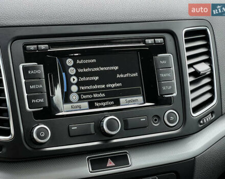 Чорний Фольксваген Шаран, об'ємом двигуна 2 л та пробігом 126 тис. км за 15957 $, фото 61 на Automoto.ua