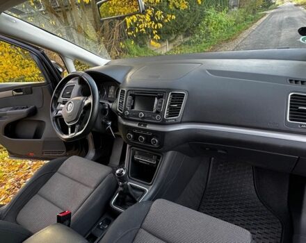 Чорний Фольксваген Шаран, об'ємом двигуна 2 л та пробігом 178 тис. км за 7800 $, фото 22 на Automoto.ua