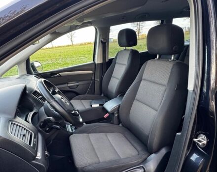 Чорний Фольксваген Шаран, об'ємом двигуна 2 л та пробігом 178 тис. км за 7800 $, фото 20 на Automoto.ua