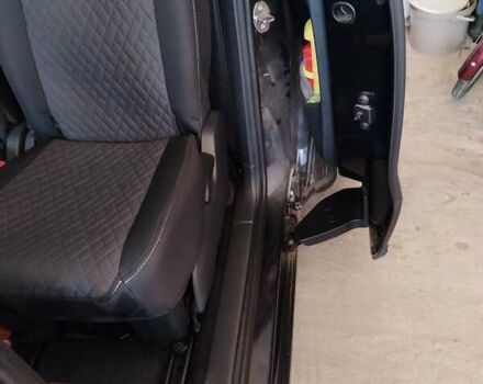 Фольксваген Шаран 2013 в Житомире на Automoto.ua Черный Фольксваген Шаран, объемом двигателя 1.97 л и пробегом 288 тыс. км за 13500 $, фото 17 на Automoto.ua