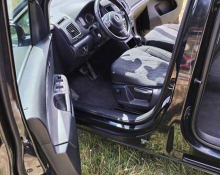 Черный Фольксваген Шаран, объемом двигателя 1.97 л и пробегом 288 тыс. км за 13800 $, фото 32 на Automoto.ua