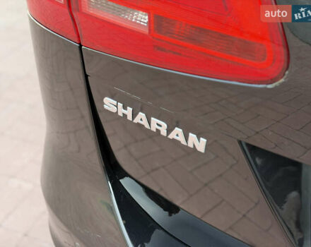 Чорний Фольксваген Шаран, об'ємом двигуна 2 л та пробігом 250 тис. км за 15900 $, фото 10 на Automoto.ua