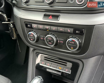 Чорний Фольксваген Шаран, об'ємом двигуна 2 л та пробігом 250 тис. км за 15900 $, фото 53 на Automoto.ua