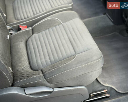 Чорний Фольксваген Шаран, об'ємом двигуна 2 л та пробігом 250 тис. км за 15900 $, фото 25 на Automoto.ua