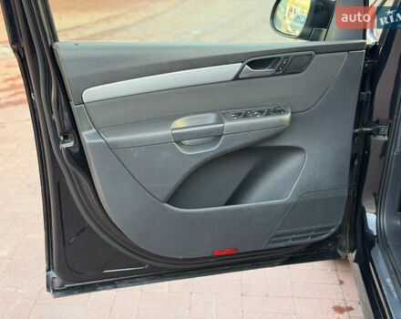 Чорний Фольксваген Шаран, об'ємом двигуна 2 л та пробігом 250 тис. км за 15900 $, фото 16 на Automoto.ua